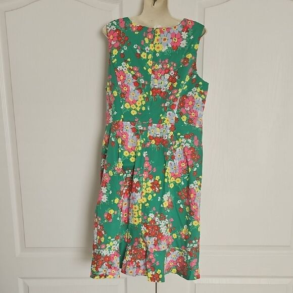 Floral Green Sleeveless Dress - Picture 3 of 16